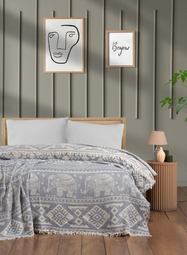 Jaquard Muslin Throws Blanket